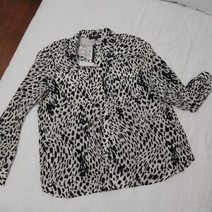Lafayette 148 New York animal print  size medium nwt